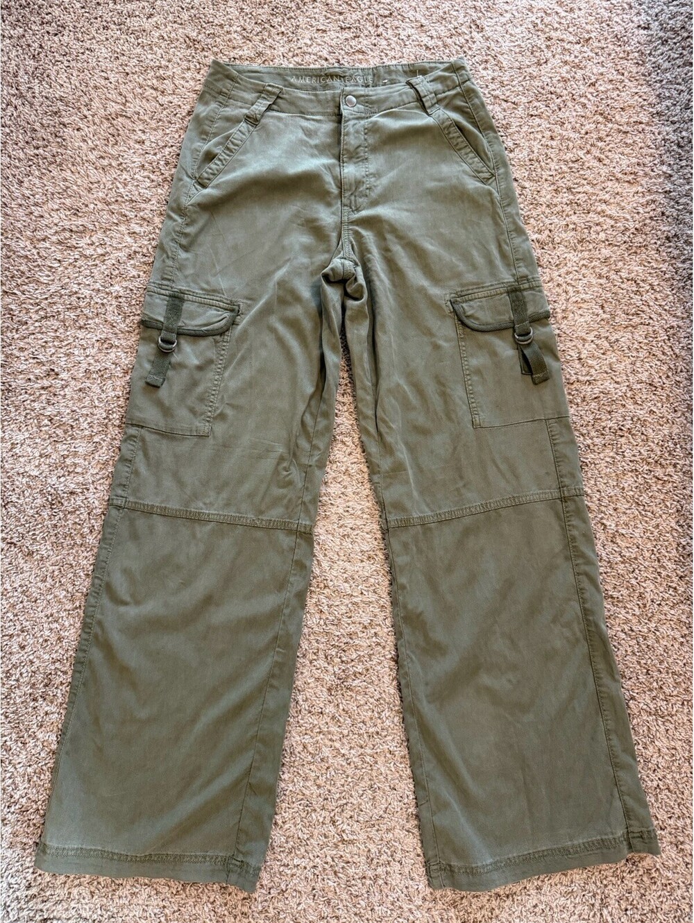 American Eagle Olive Green Cargo Pants Women’s Size 4 Regular Y2K Utility Chic